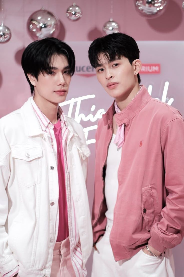 736x1103 Pondphuwin wallpaper lockscreen HD. Truth in the eyes pondphuwin, Pond phuwin wallpaper, Bl actor