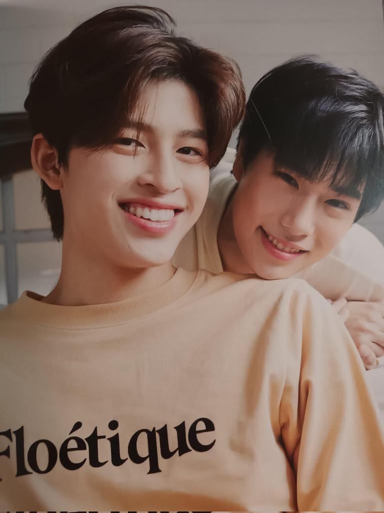 768x1024 PondPhuwin Photo