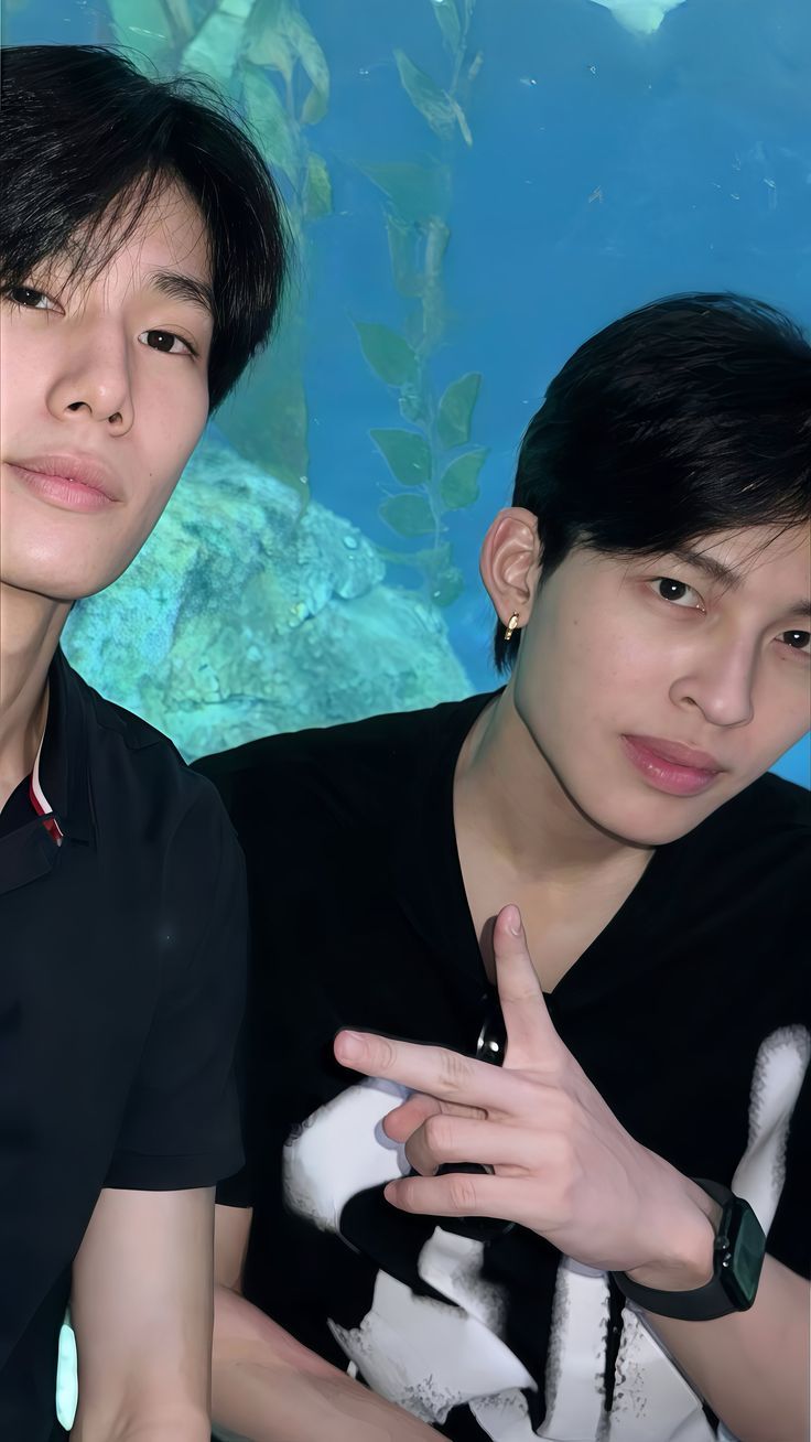 736x1308 Pond joong. Pondphuwin wallpaper, Pondphuwin aesthetic, Pond and phuwin