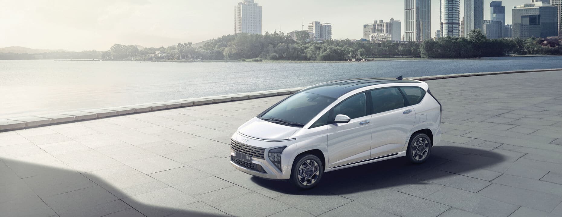 1860x720 Hyundai Stargazer: A Space Odyssey on Wheels