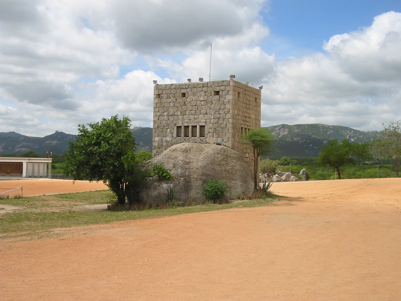 1600x1200 Ficheiro:Nova Jerusalém Torre