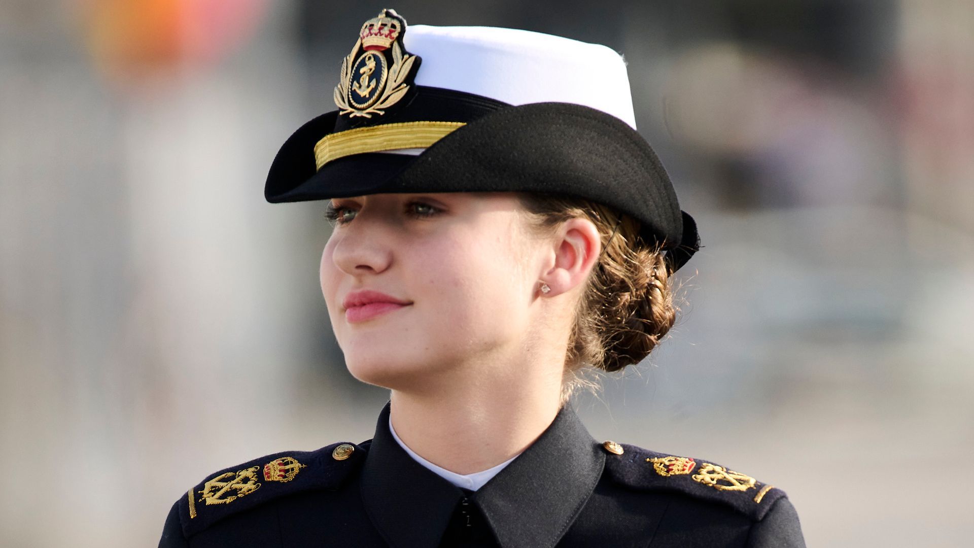 1920x1080 Princess Leonor of Spain bravely climbs ship mast: Watch the video