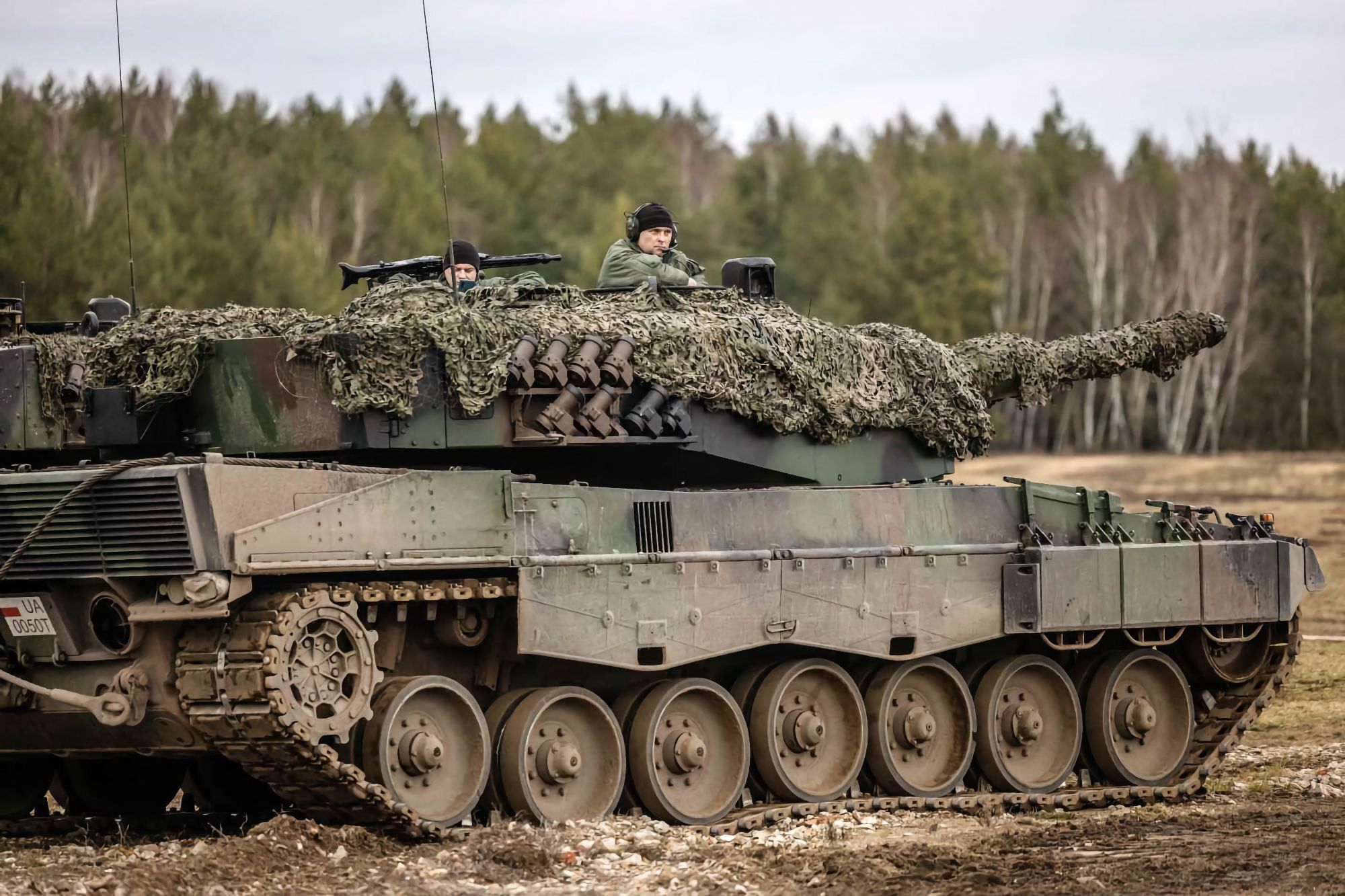 2000x1333 M113 APCs, 4 Leopard 2 tanks and a Role 2 plus field hospital: Spain to send Ukraine new military aid package