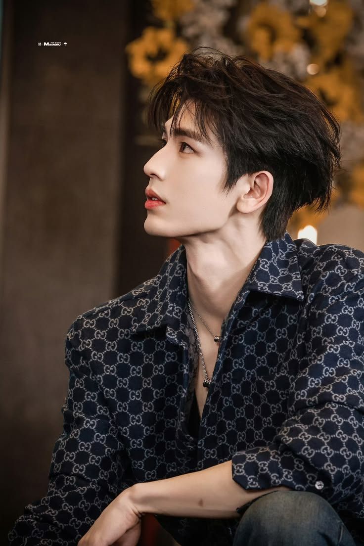 736x1104 Zhang L ideas. zhang linghe, zhang linghe pursuit of jade wallpaper, xie zheng