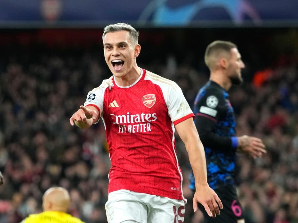 1024x768 Vodacom Soccer. News. Versatile Leandro Trossard shines as Arsenal's central striker