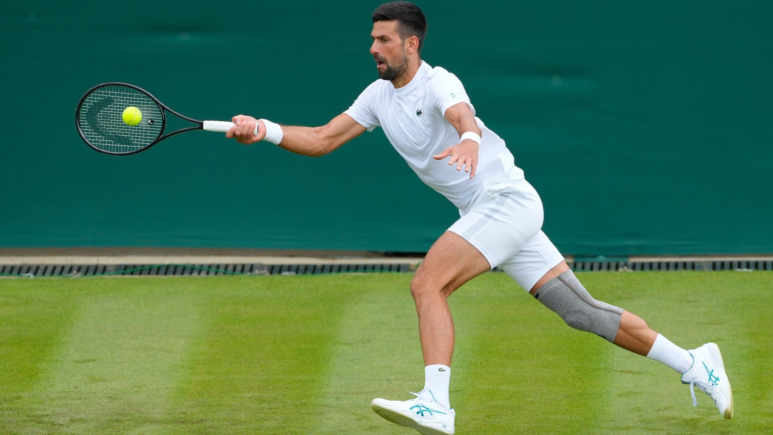 2560x1440 Novak Djokovic says his knee feels good and he wants to 'go for the title' at Wimbledon. FOX 5 San Diego & KUSI News