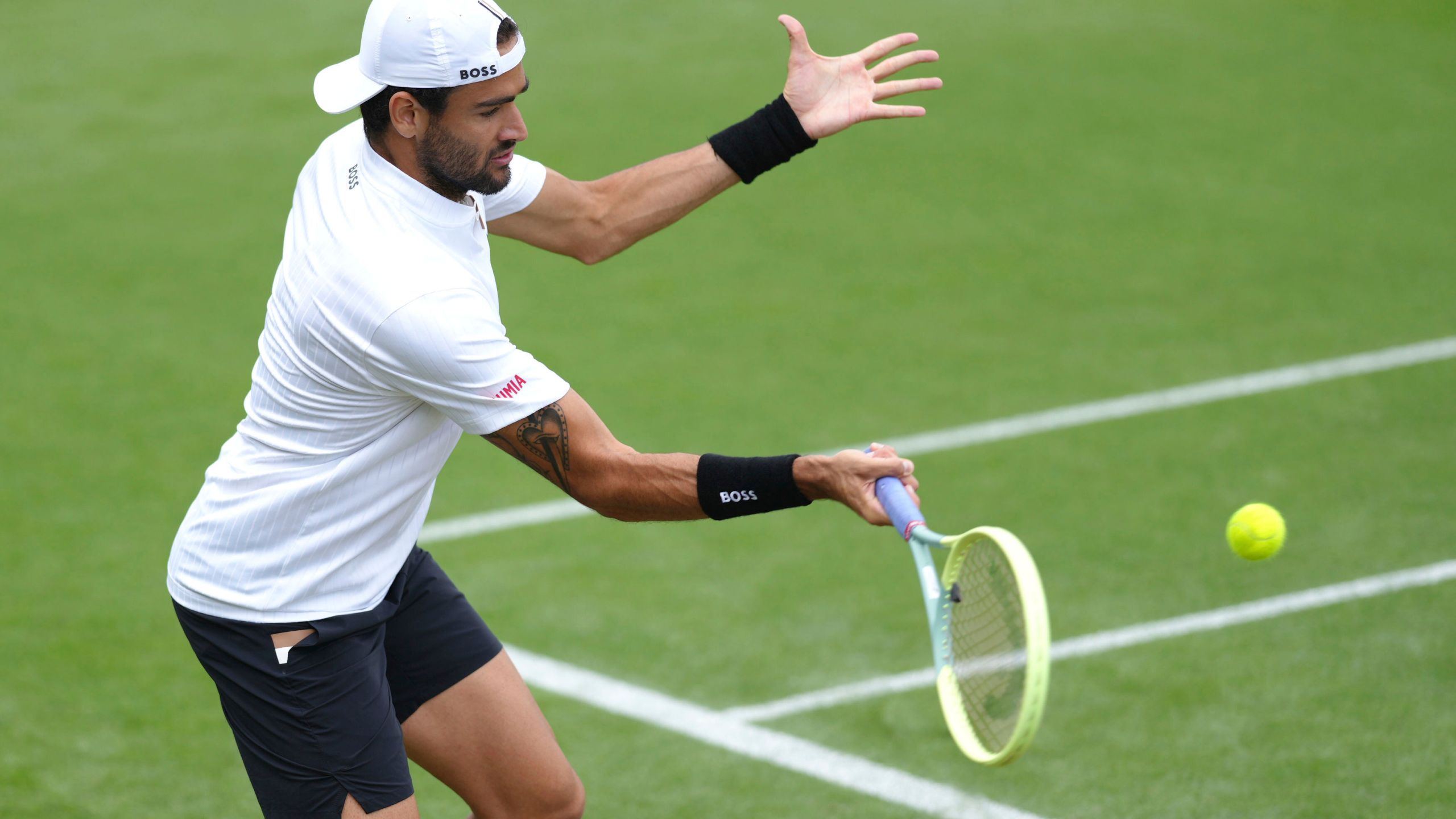 2560x1440 Berrettini is staying off social media ahead of Wimbledon to avoid positive words. WRIC ABC 8News
