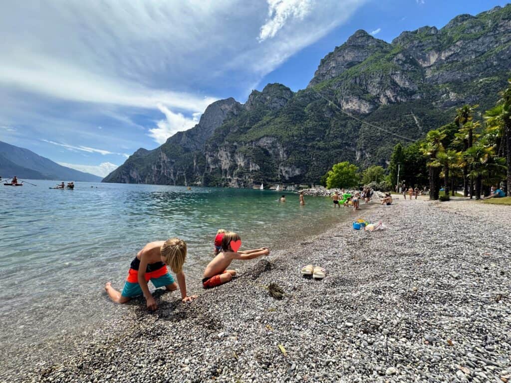 1024x768 LAKE GARDA BEACHES WE LOVE (With Photo & Map) In Italy