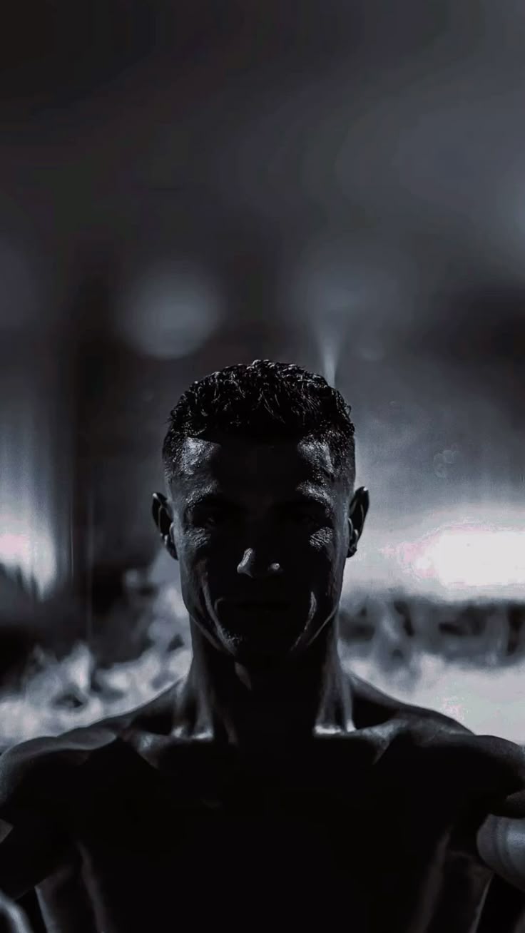 736x1308 Cristiano Ronaldo Wallpaper HD 4K Black and White