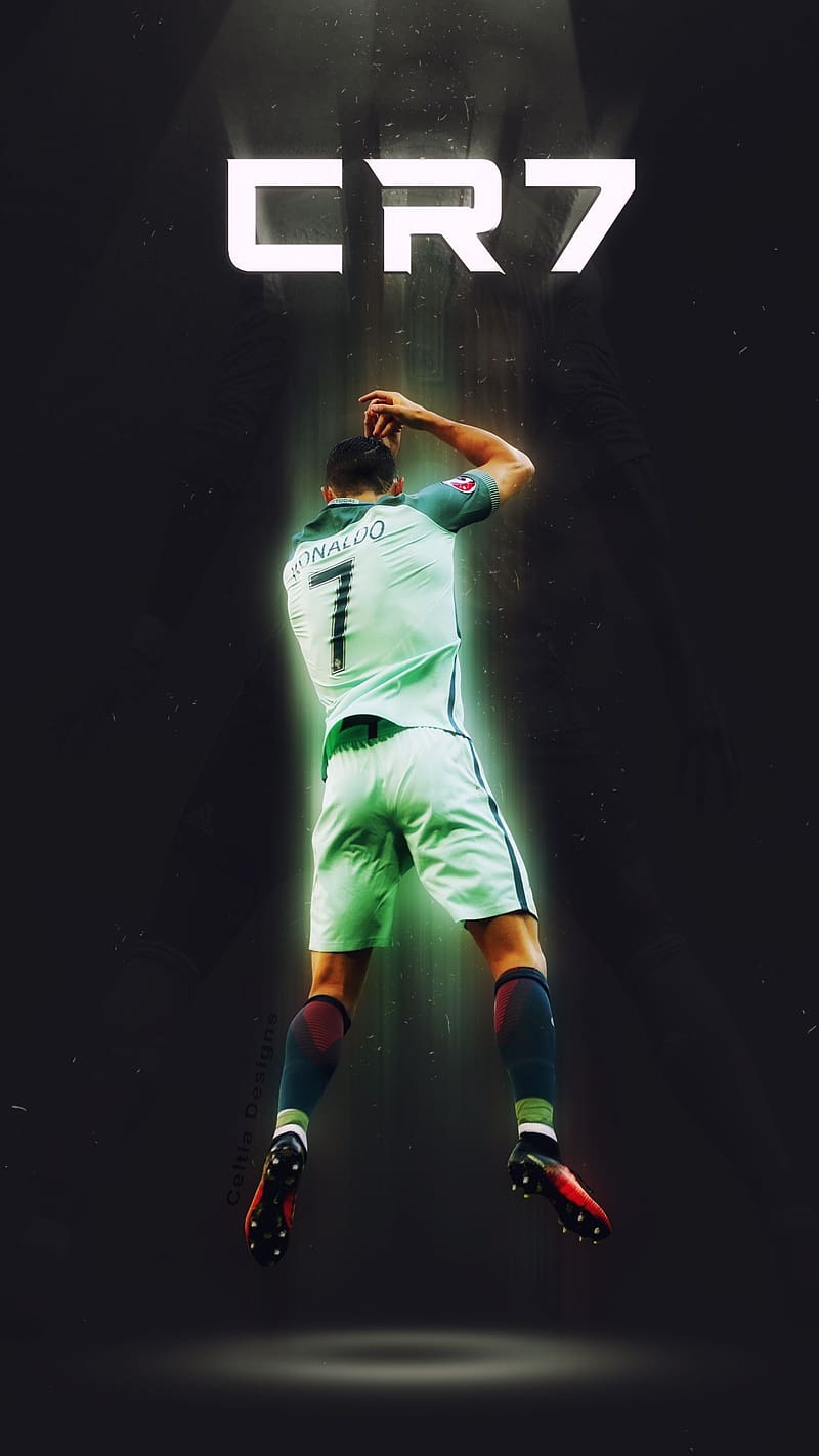 800x1422 Wallpaper Ronaldo Cristiano Jersey Dark Ronaldo Back Wallpaper Ronaldo Black Jersey