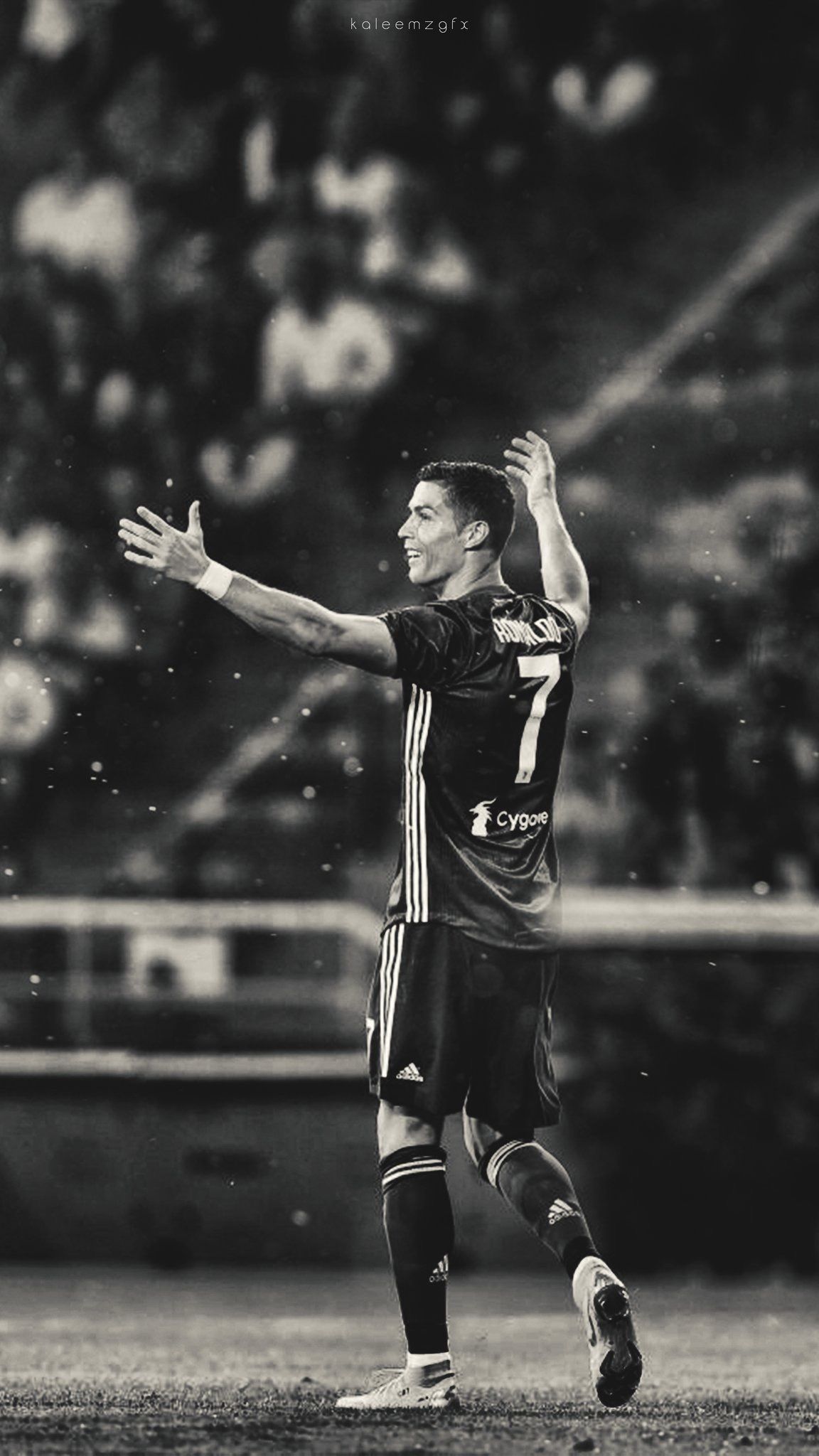1152x2048 Ronaldo Black And White Wallpaper
