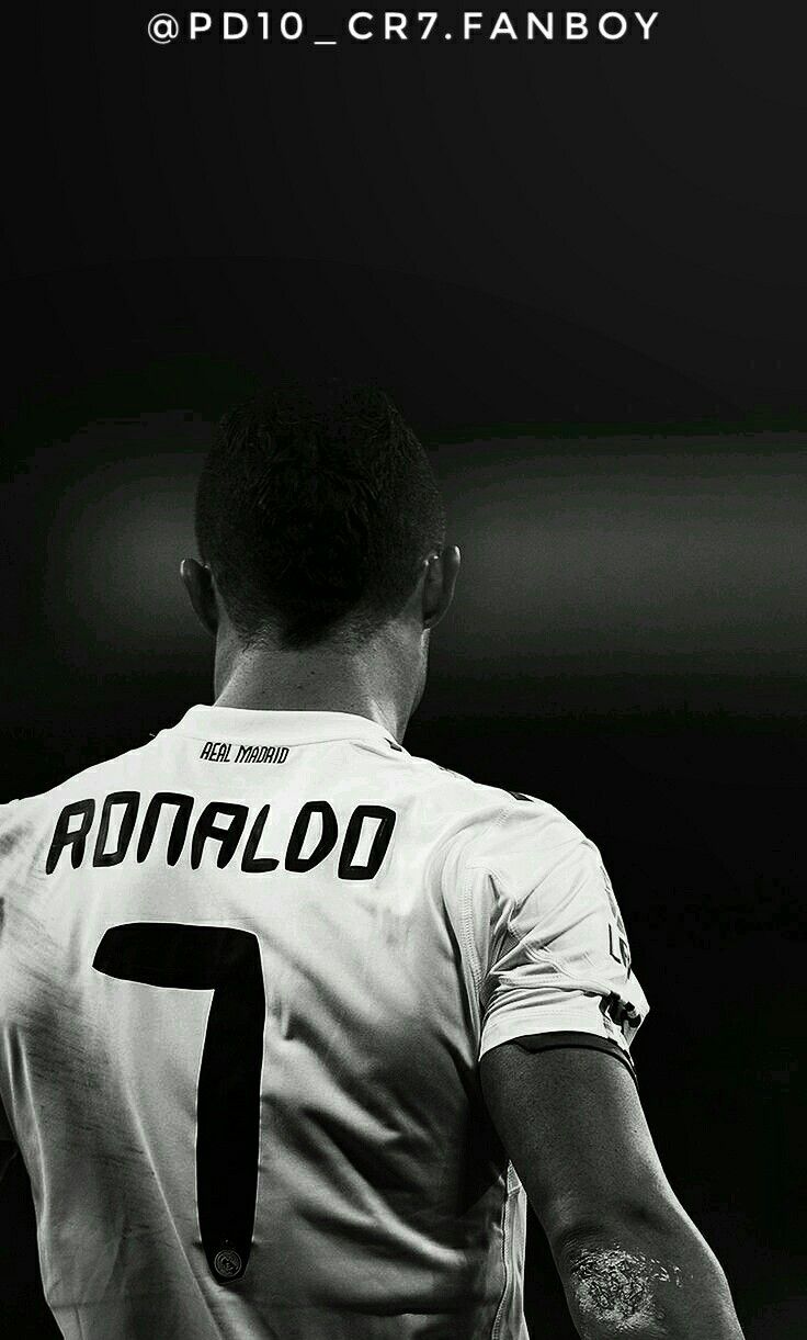 736x1221 Cristiano Ronaldo Black&White Jersey. Ronaldo fitness wallpaper, Cr7 black wallpaper, Ronaldo black wallpaper