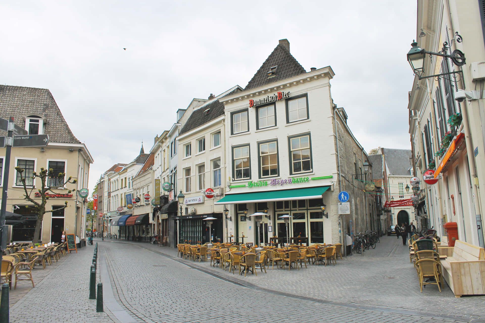 1920x1280 Breda Wallpaper