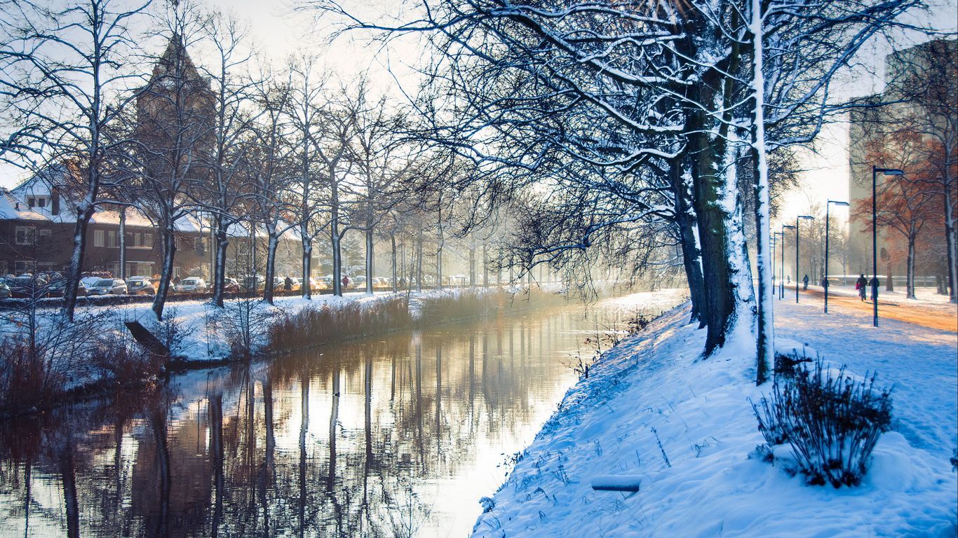 1366x768 Breda Travel Guide