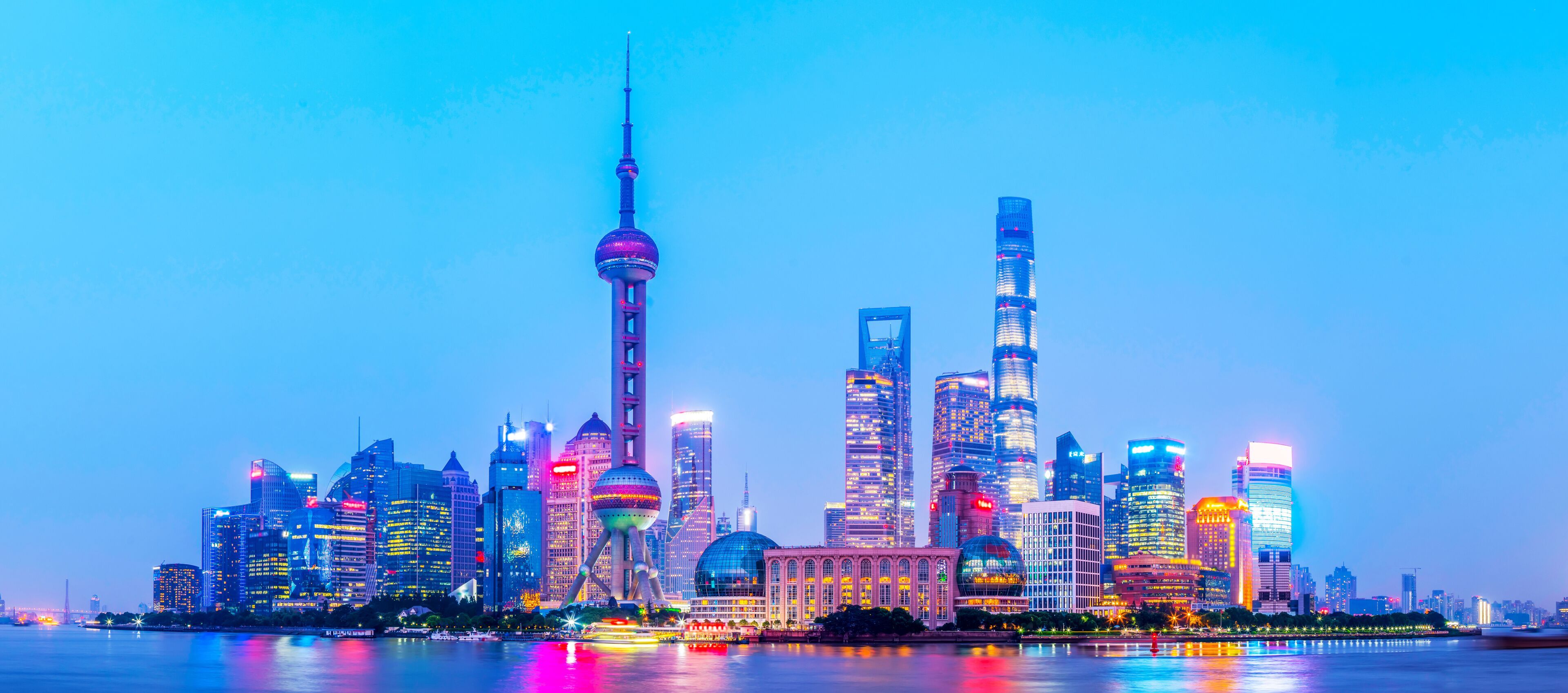 3840x1697 The Bund in Downtown Shanghai