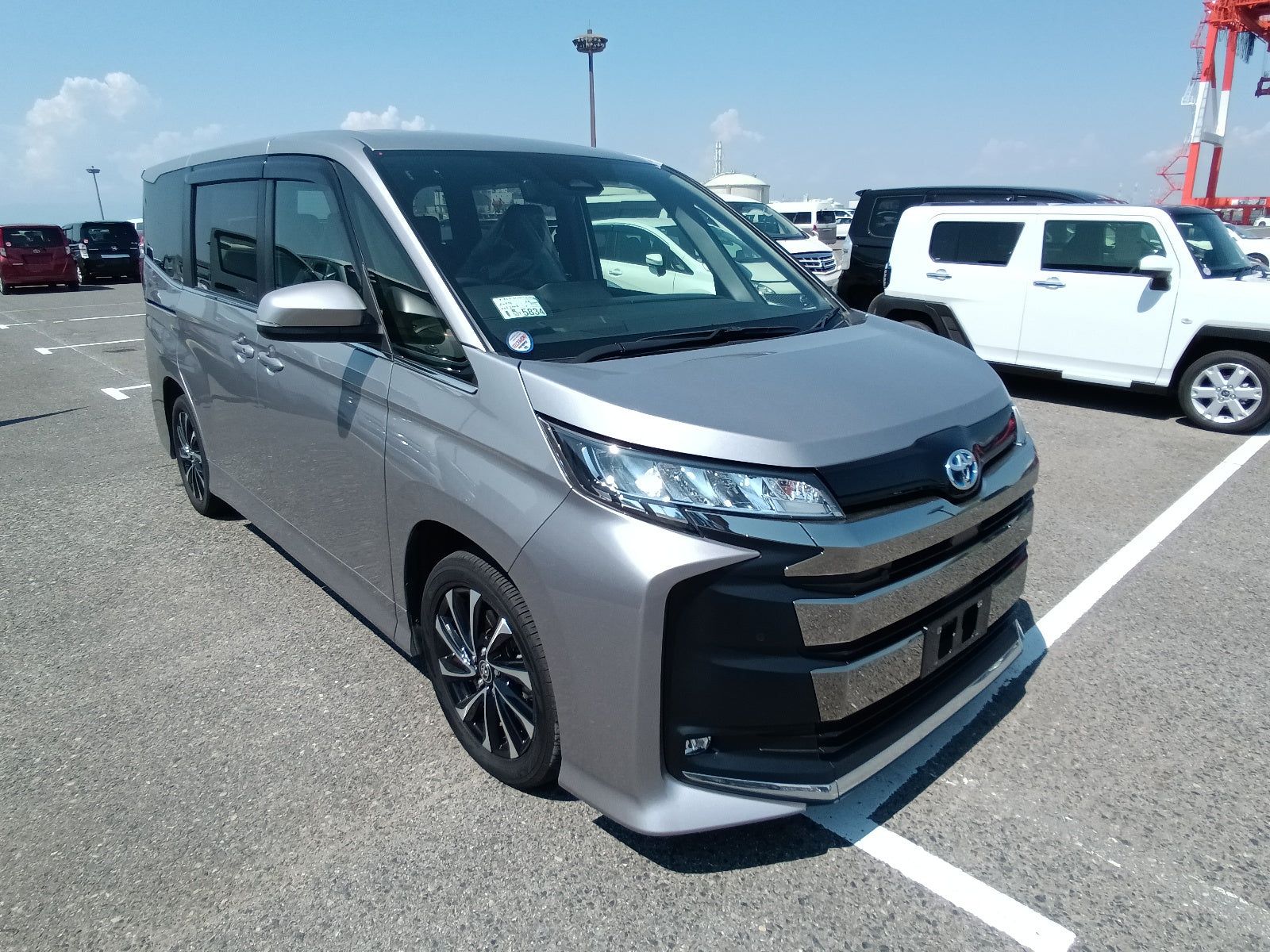 1600x1200 TOYOTA NOAH HYBRID S Z 2023