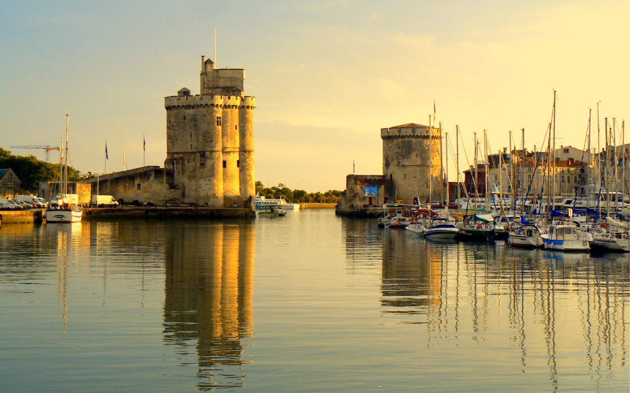 1280x800 La Rochelle Wallpaper