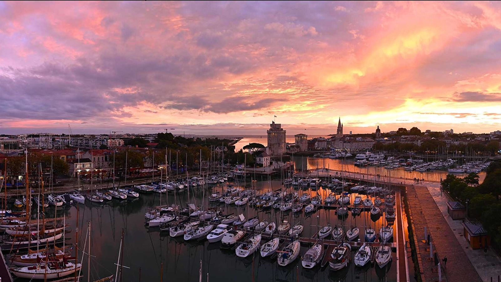 1600x900 Destinations nearby Sables d'Olonne