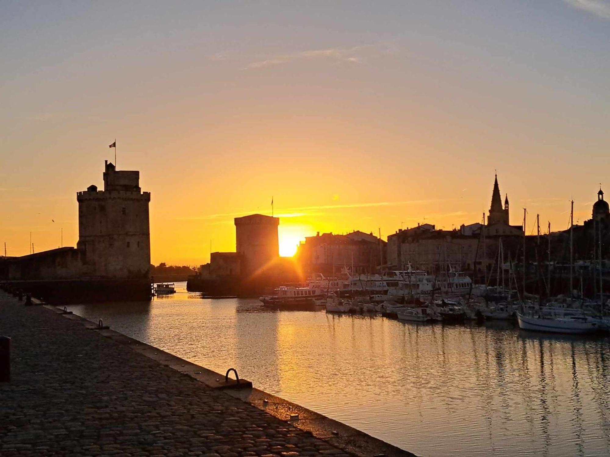 2000x1500 Homestay La Maison De Caroline La Rochelle (Charente Maritime), France Now, 2026 Prices