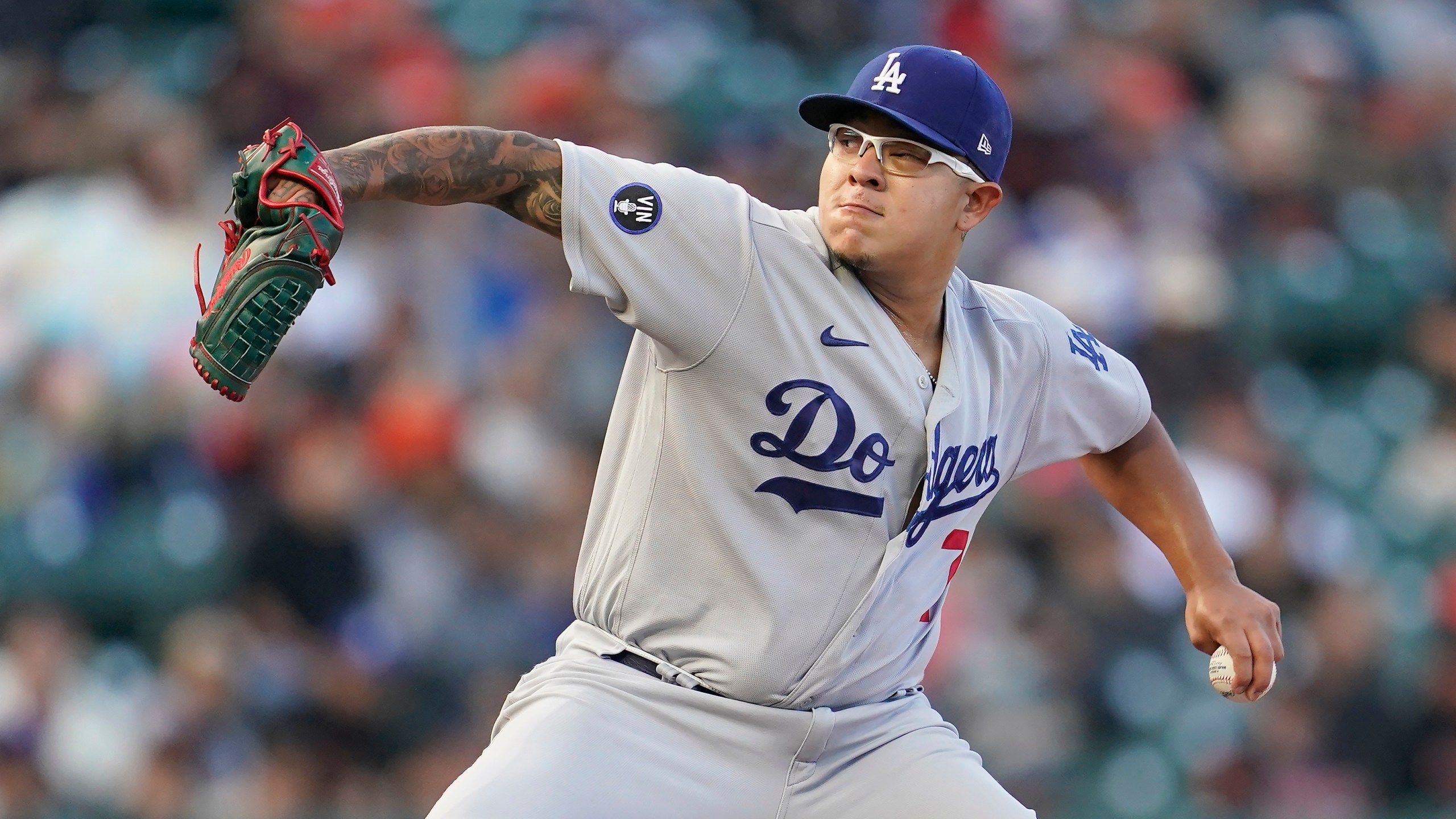 2560x1440 Urias Wins His 8th Straight Decision, Dodgers Top Giants 3 0