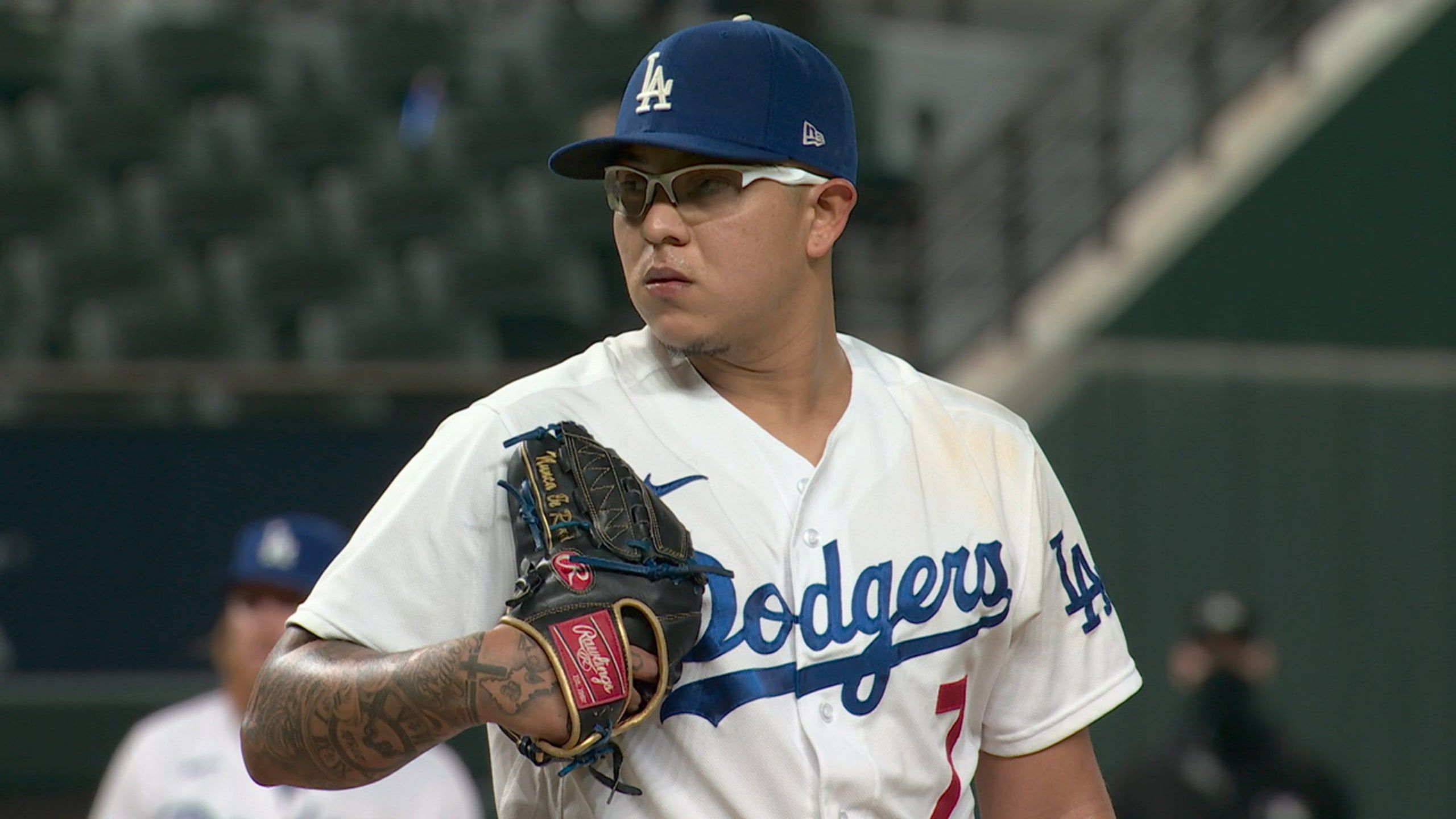 2560x1440 Julio Urias Tops Players In NLCS Game As Dodgers Rebound To Win Series, 4 3