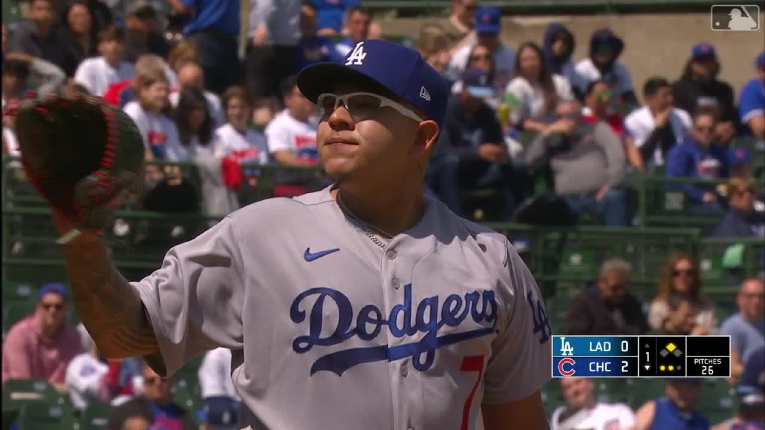 2560x1440 Dodgers' Julio Urías has a new cutter. True Blue LA