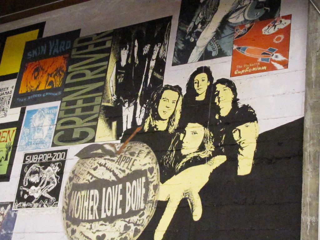 1024x768 Mother Love Bone Mural