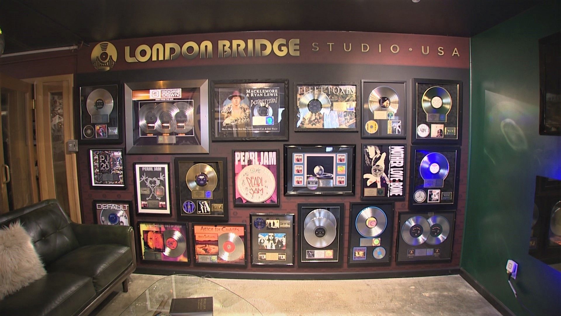 1920x1080 Tour the Shoreline studio where Pearl Jam, Alice in Chains and Macklemore recorded platinum albums 5 Evening