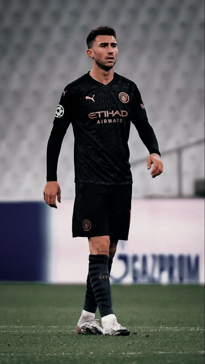 676x1200 Aymeric Laporte