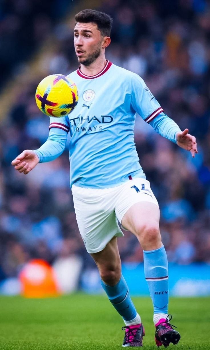 736x1225 Aymeric Laporte