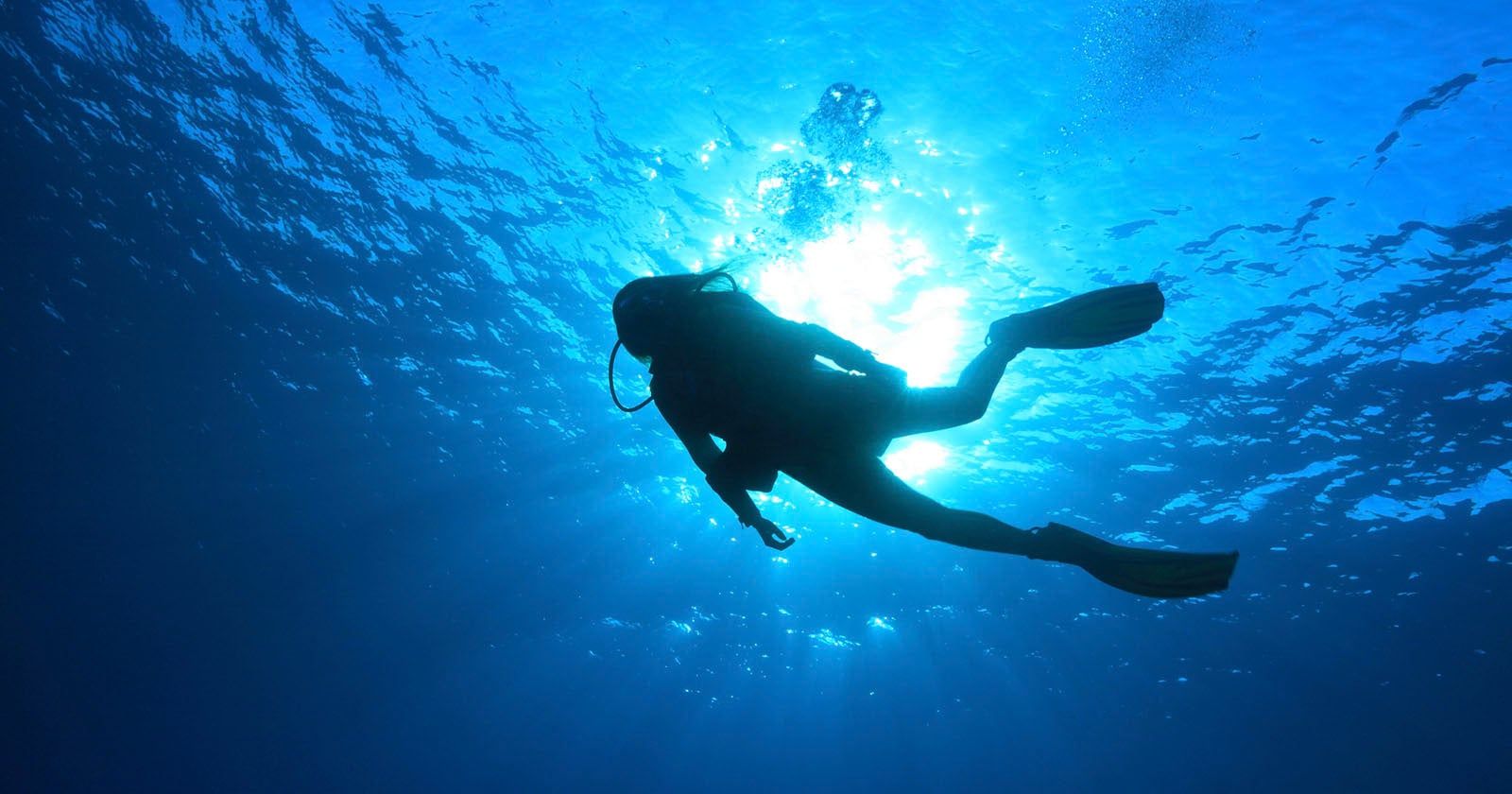 1600x840 Chinese Diver Drowns Trying to Retrieve Dropped GoPro Camera