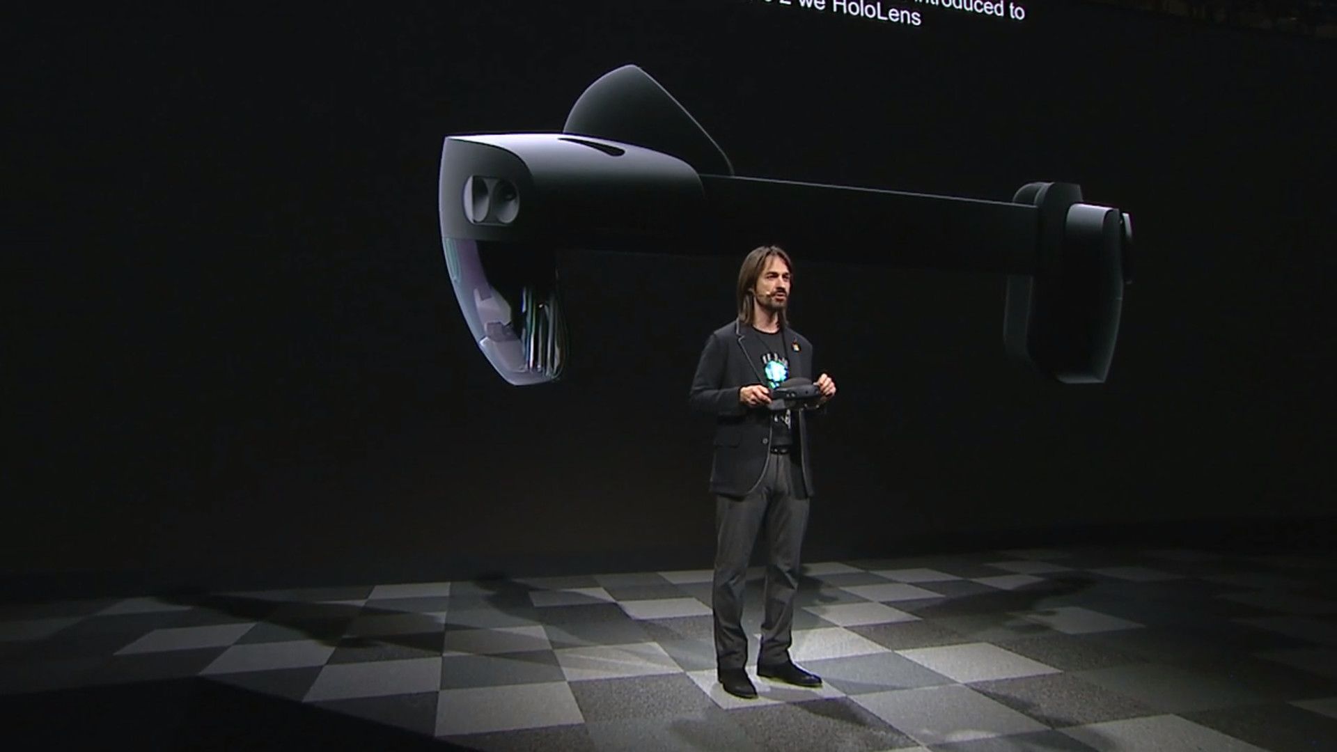 1920x1080 Microsoft announces HoloLens with a Snapdragon 850 and a larger field of view