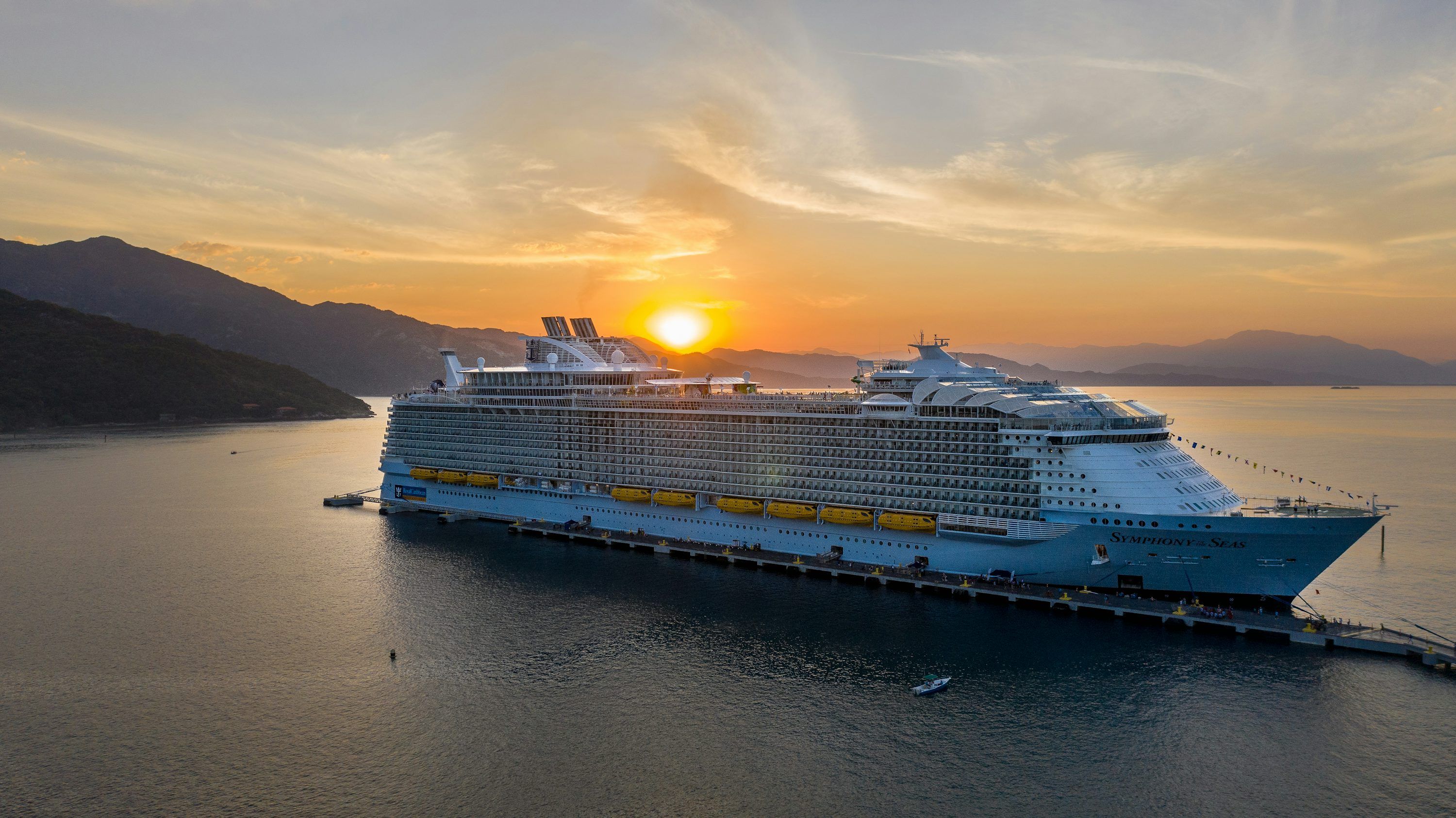 3000x1686 Royal Caribbean Picture. Download Free Image