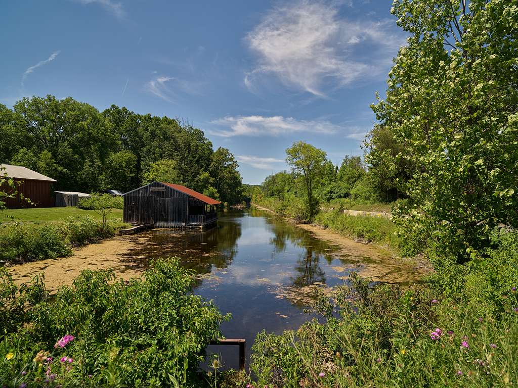 1024x768 Scene at the Camillus Erie Canal Park in Camillus, New