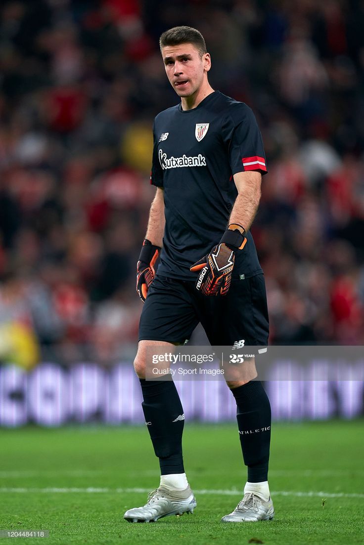 736x1103 Unai Simon of Athletic Bilbao looks on during the Copa del Rey