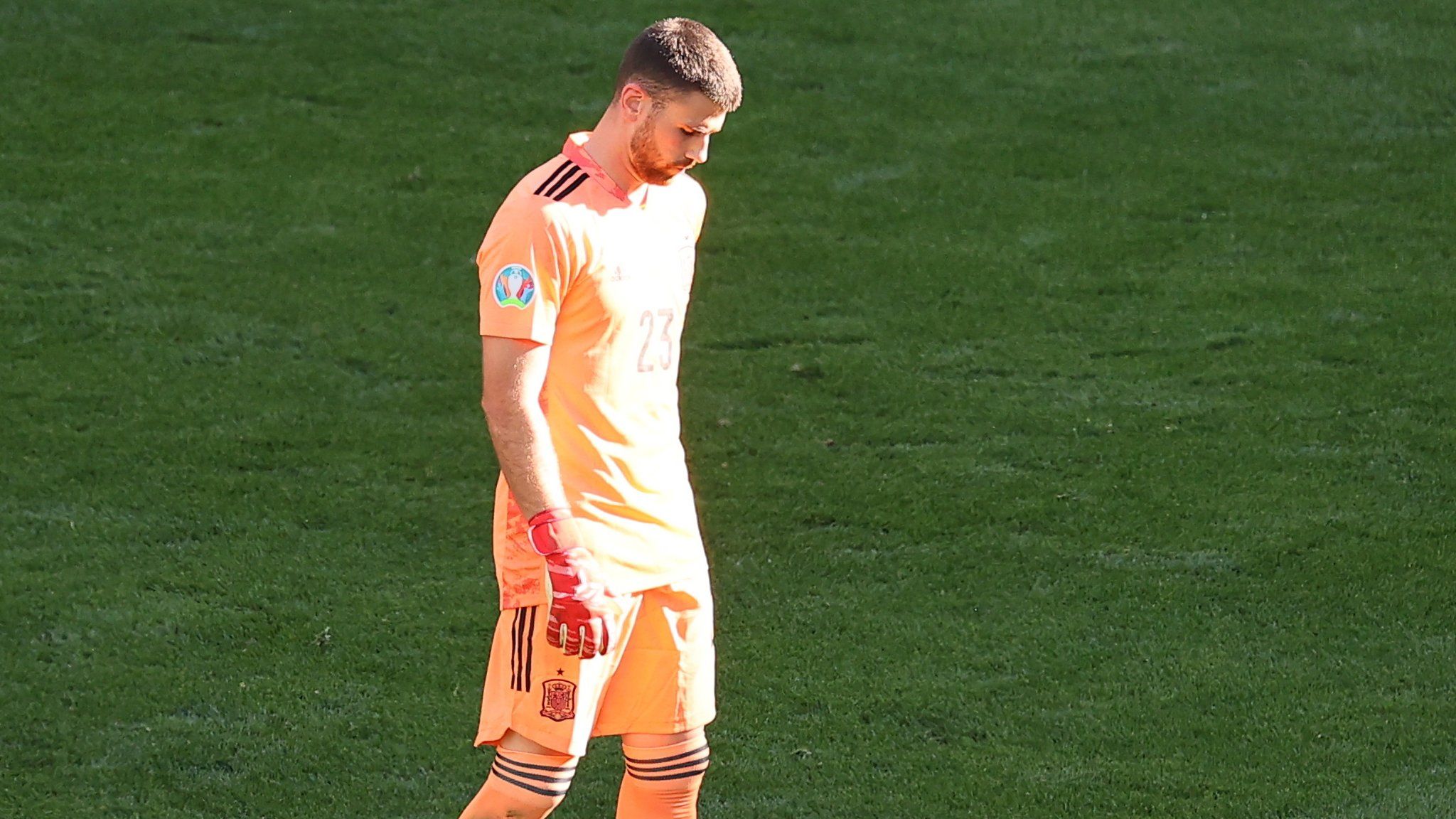2048x1152 Unai Simon and Pedri team up for shocking Spain own goal keeper gains 'redemption'