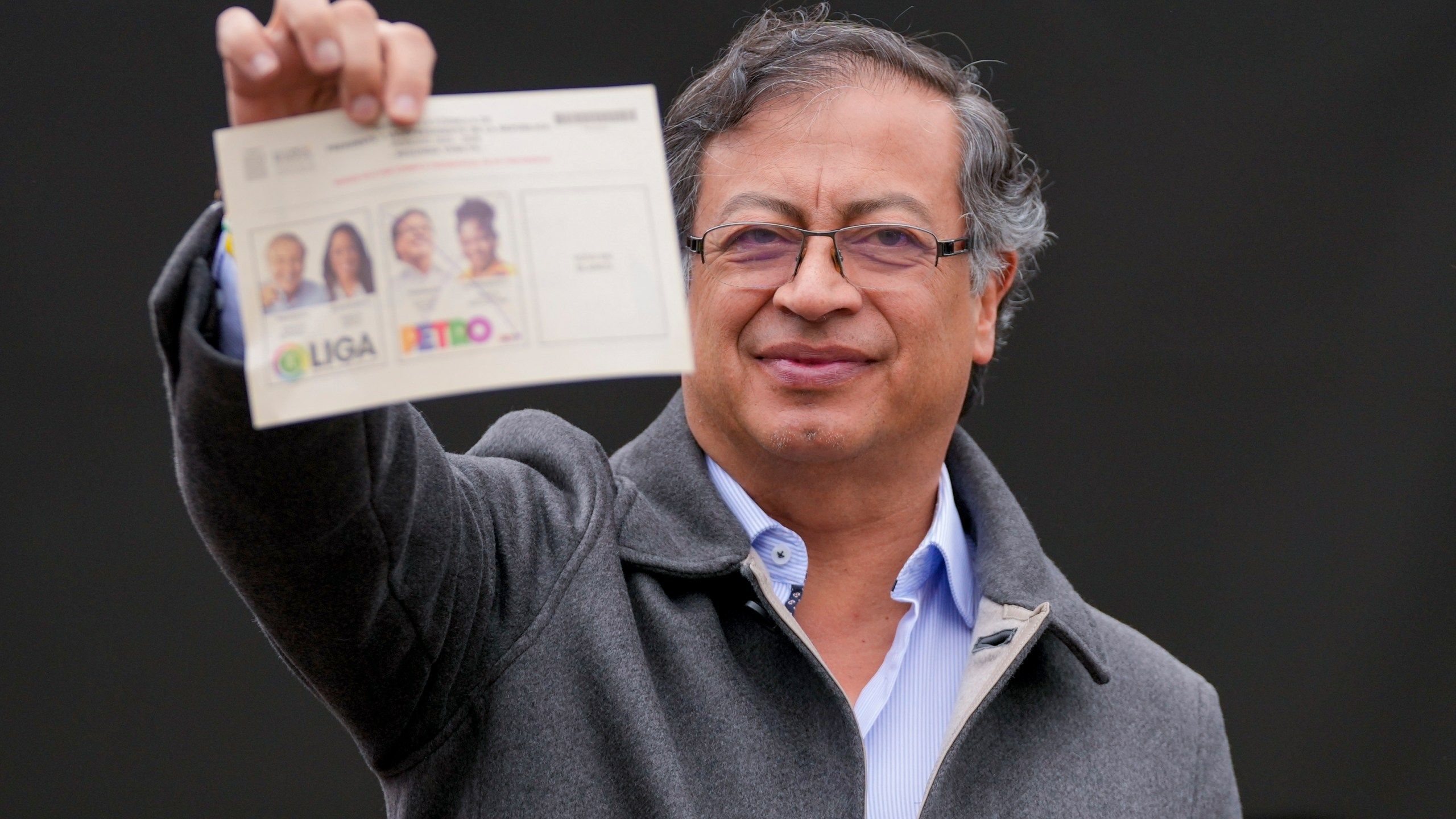 2560x1440 Leftist's election to test Colombia's alliance with US