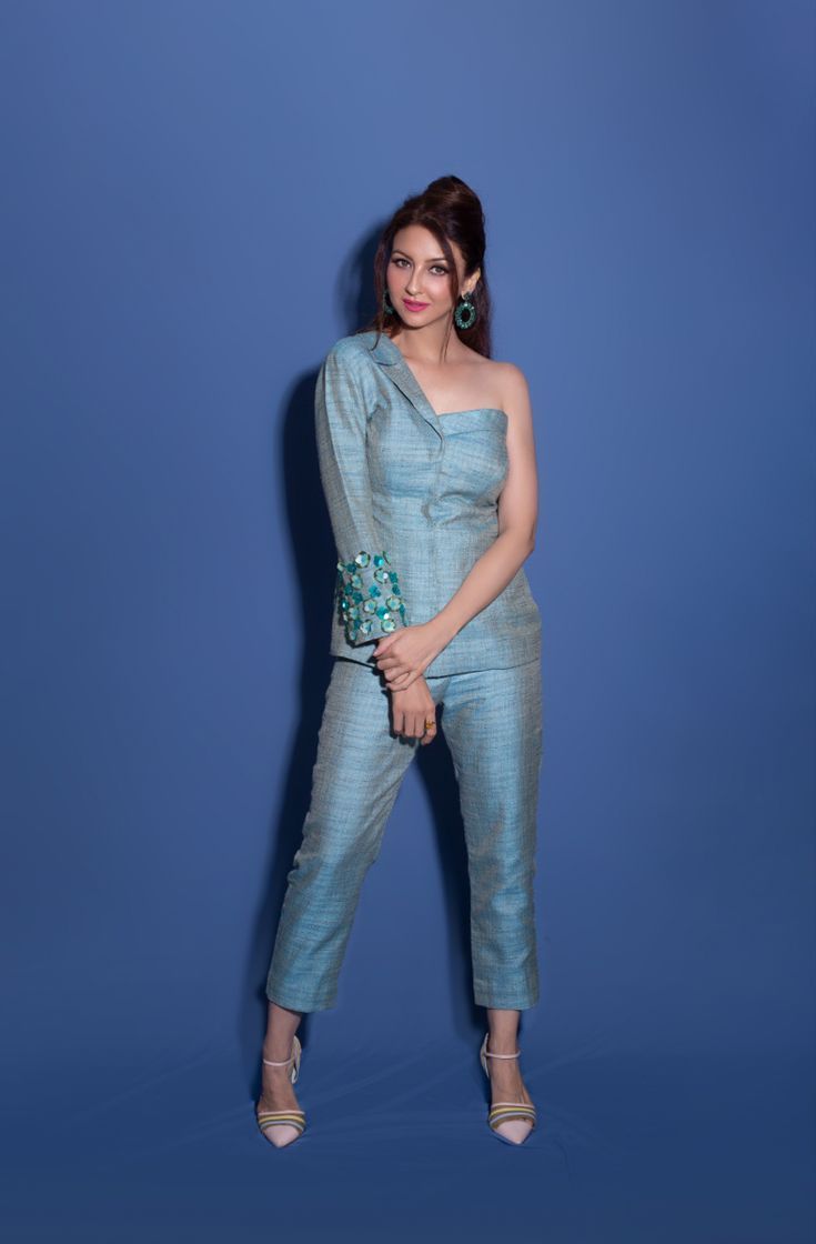 735x1120 Saumya Tandon