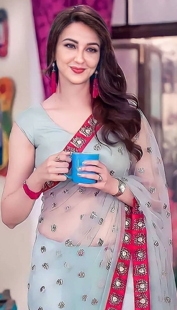 735x1284 Kriti shetty saree. Suhasi dhami saree, Taapsee pannu saree, Sari