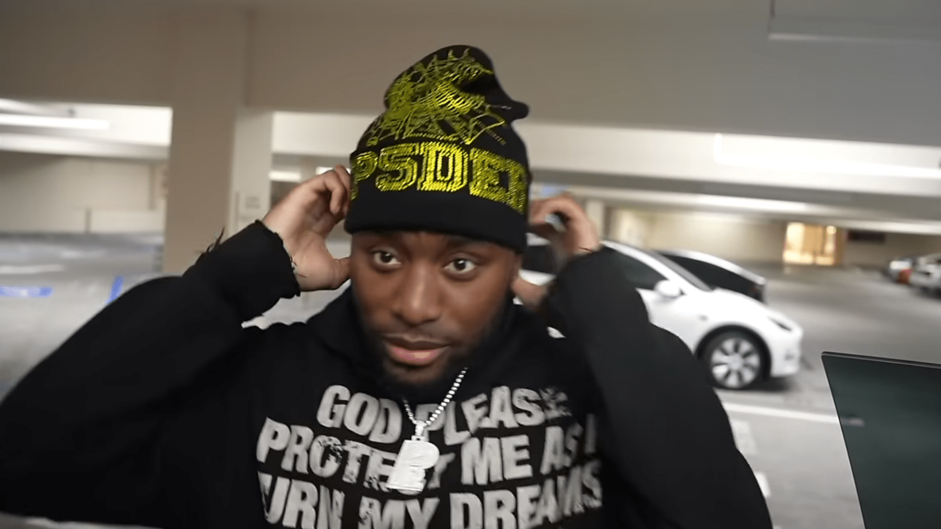 1920x1080 YouTuber P2istheName Found Dead in Mail Room