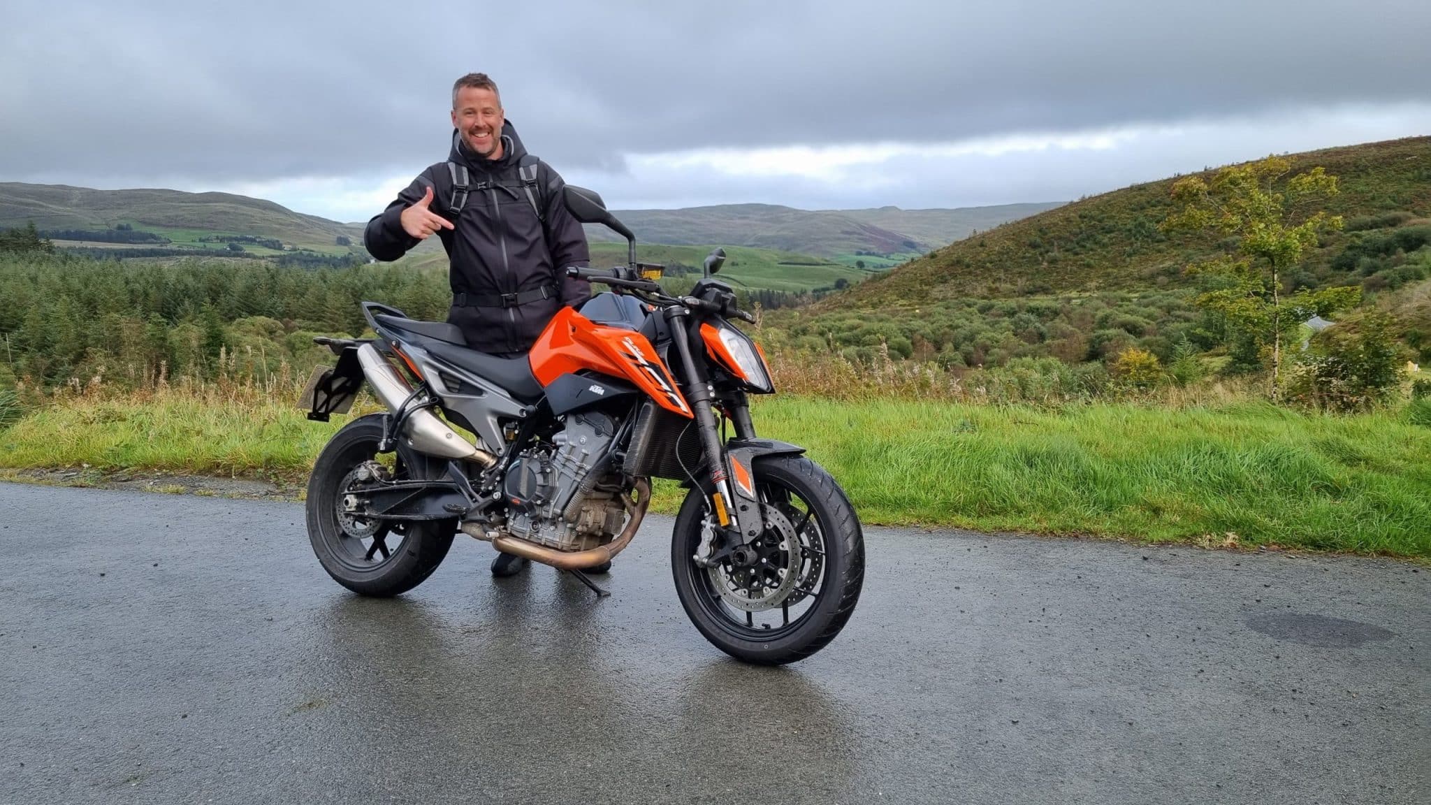 2048x1152 KTM 790 Duke. The review from KNOX
