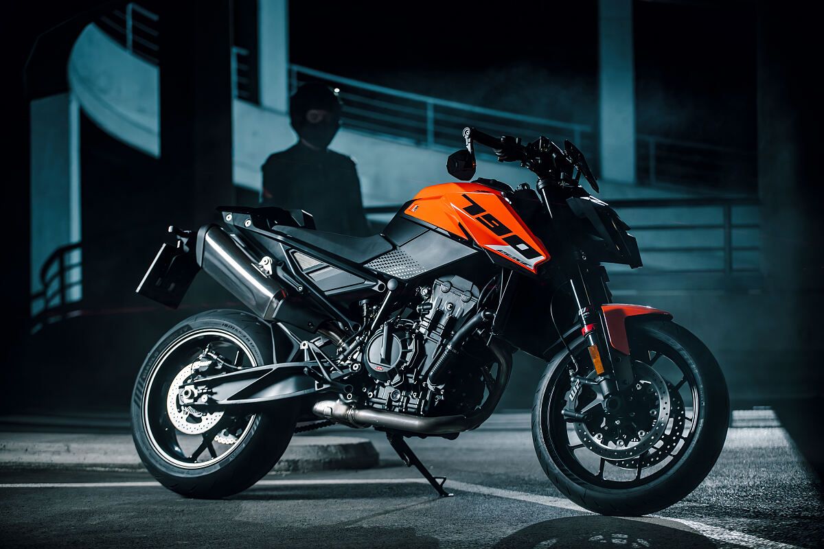 1200x800 THE 2027 KTM 790 DUKE