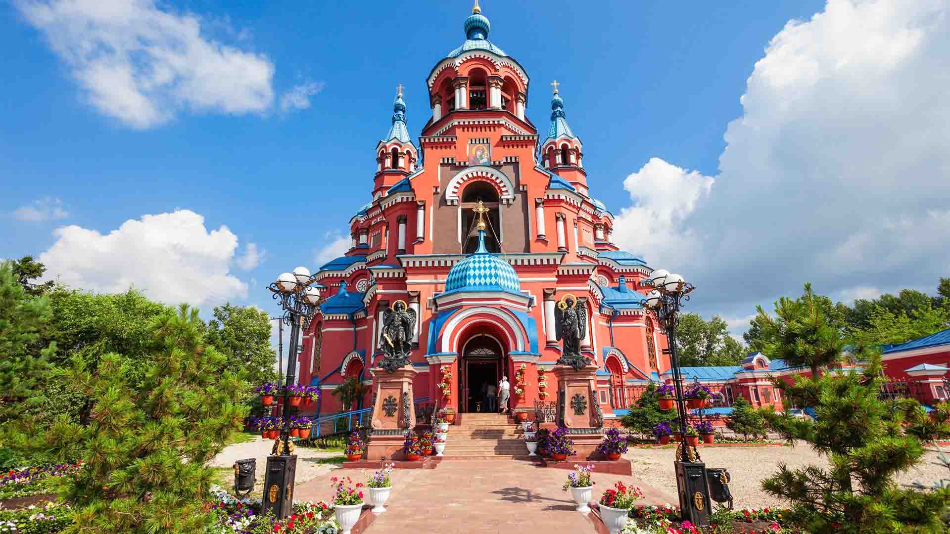 1920x1080 Irkutsk: Gateway to Lake Baikal and Siberian History