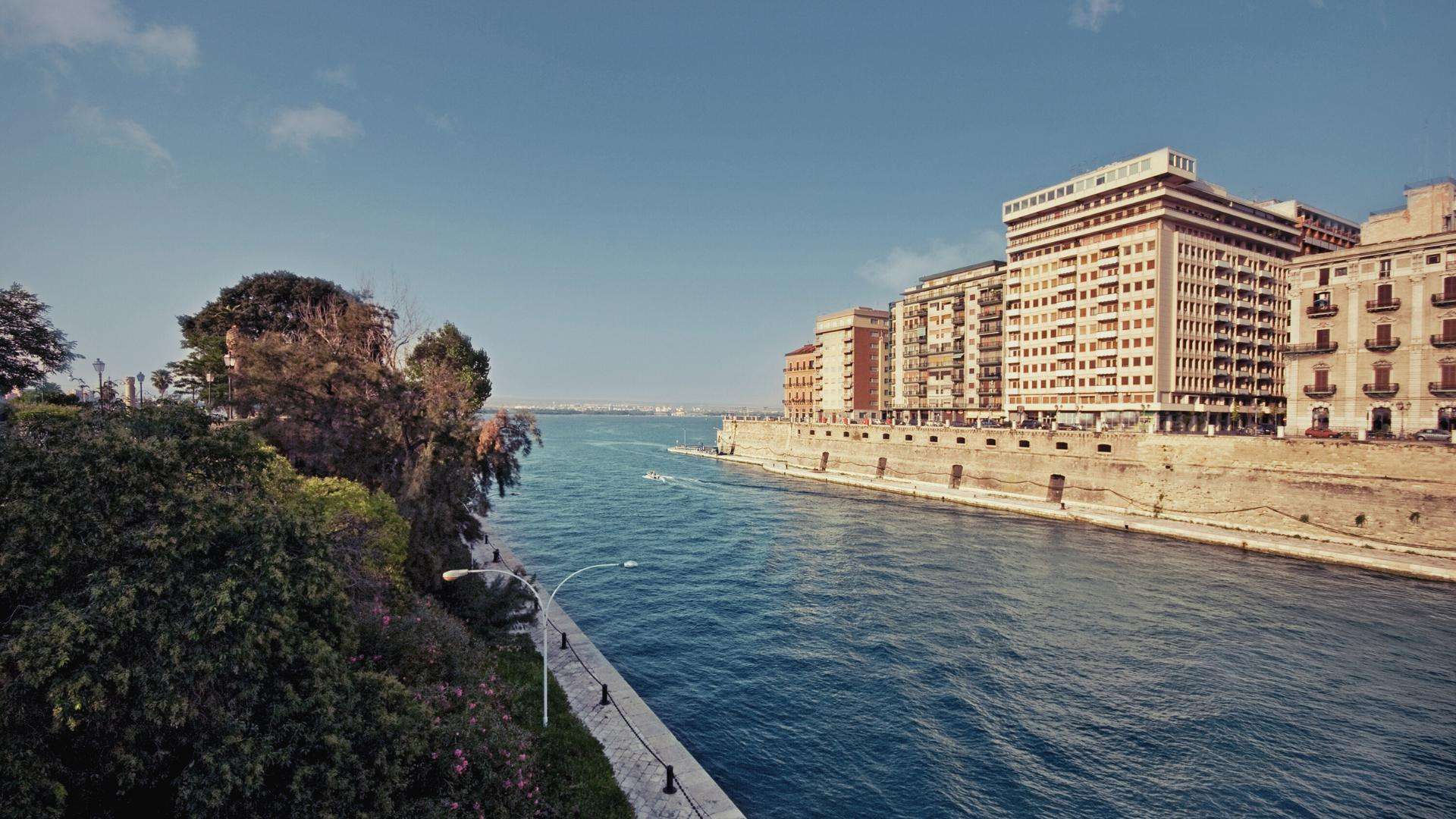 1920x1080 Sehenswürdigkeiten in Taranto, Apuliens historische Hafenstadt • italien!expert