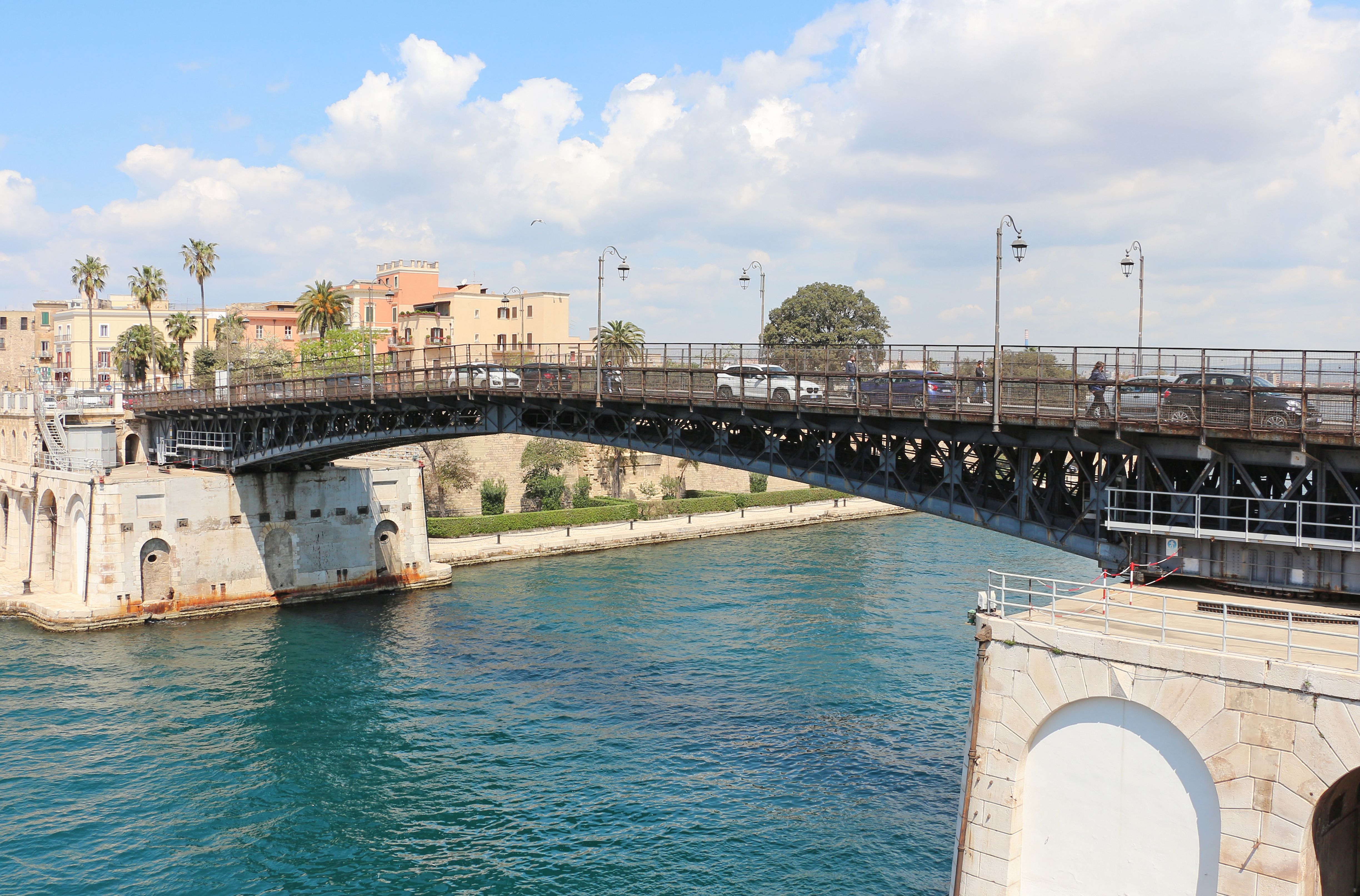4896x3226 Taranto