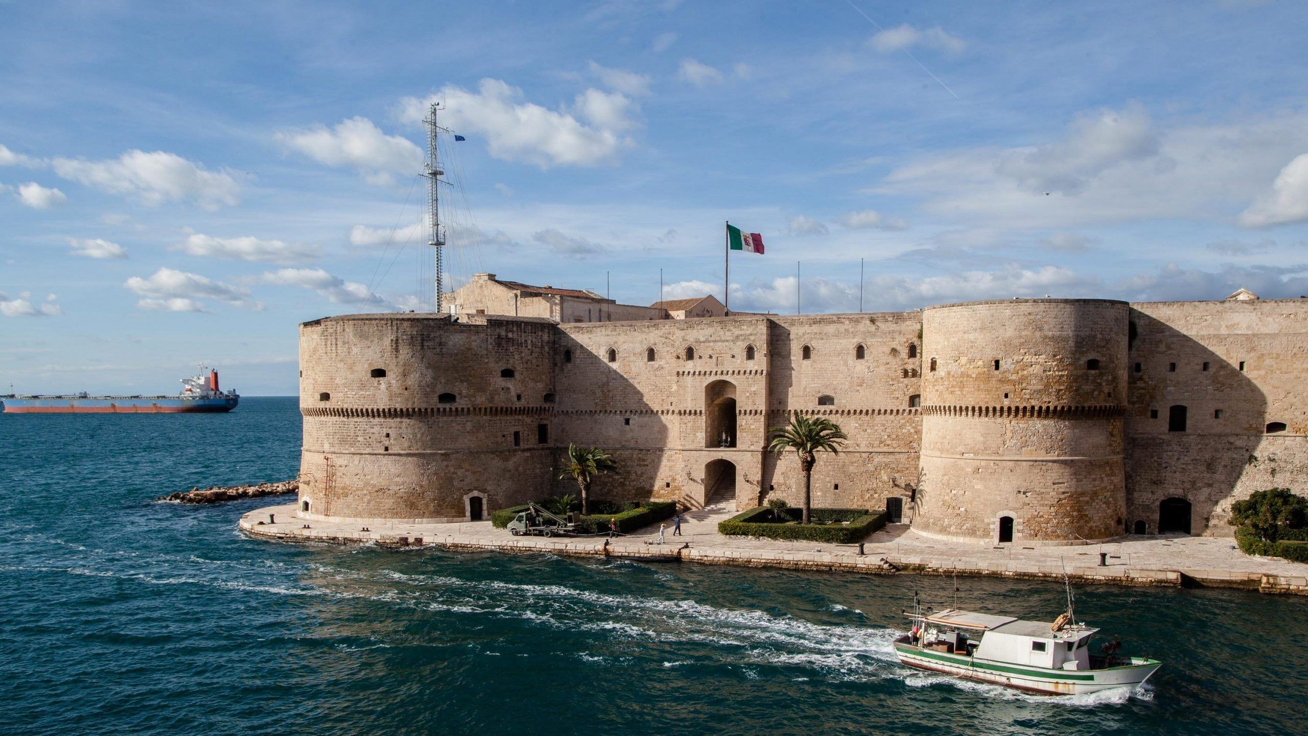 2560x1440 Taranto Becomes First Italian City to Offer Homes Costing Just 1 Euro