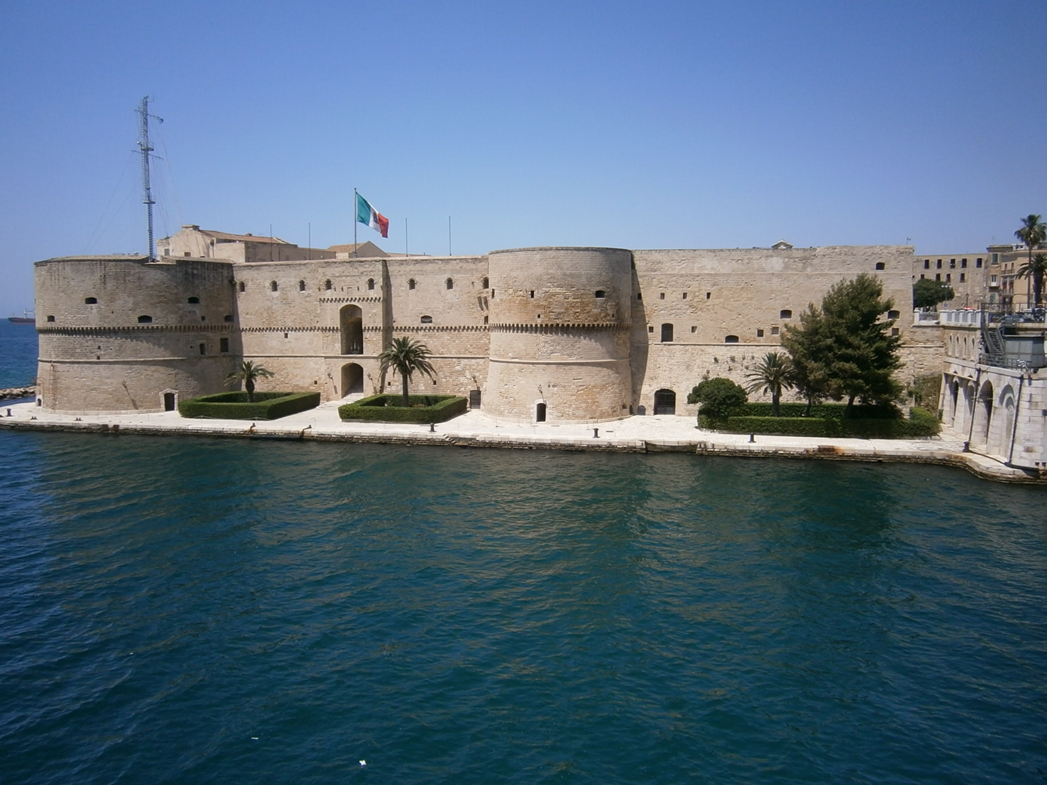 2048x1536 TARANTO
