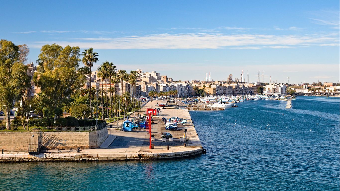 1366x768 Taranto Hotels: 675 Cheap Taranto Hotel Deals