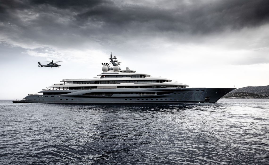 1140x698 Unveiling The World Of Flying Fox: The Pinnacle Of Superyacht Charter Experience