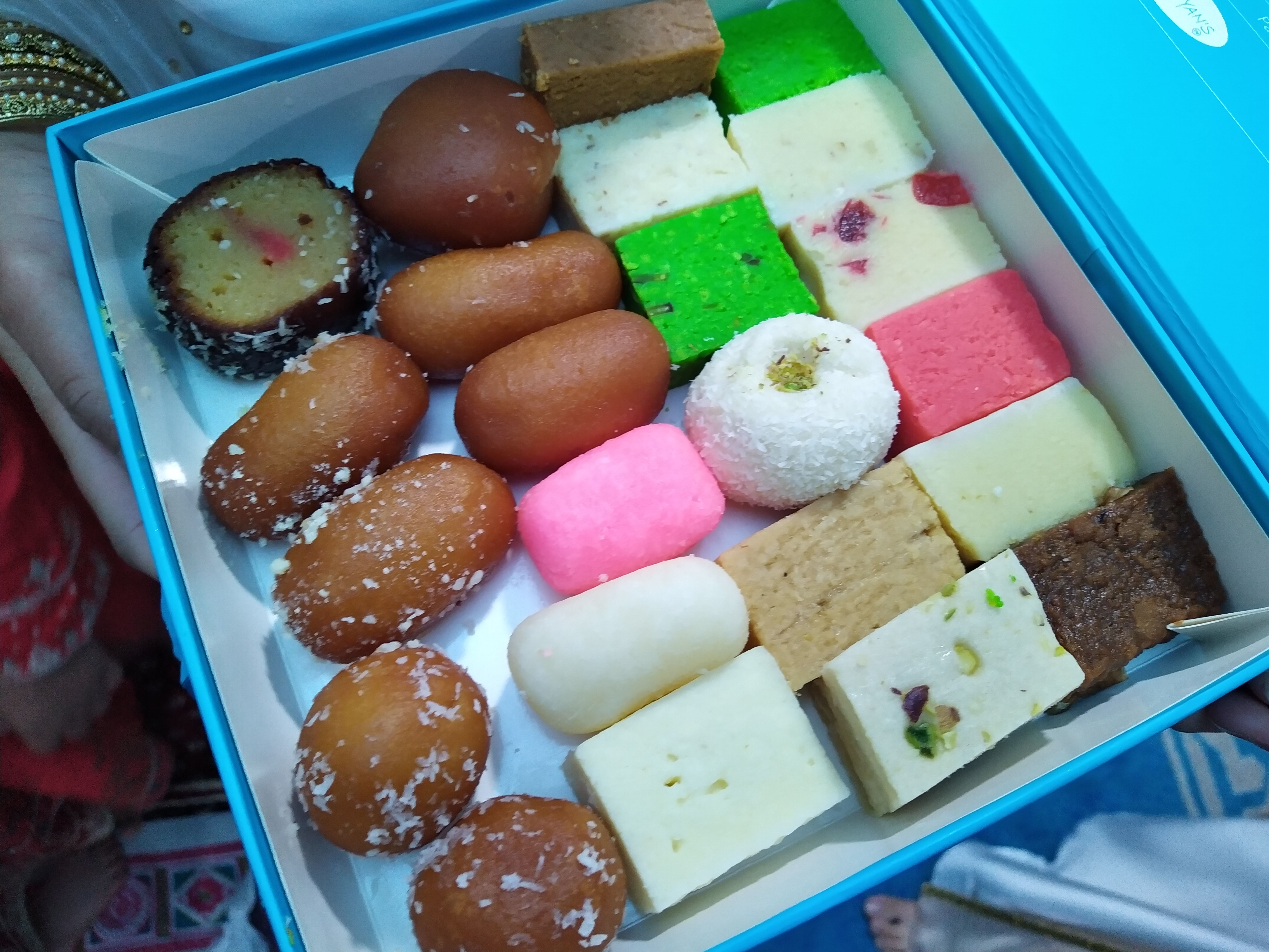 8000x6000 Eid Al Fitr 2024 1445: Eid Mubarak
